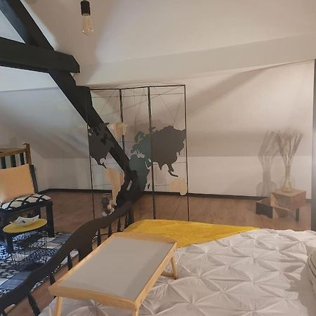 Petite Maison Cosy En Duplex Eguelshardt Екстериор снимка