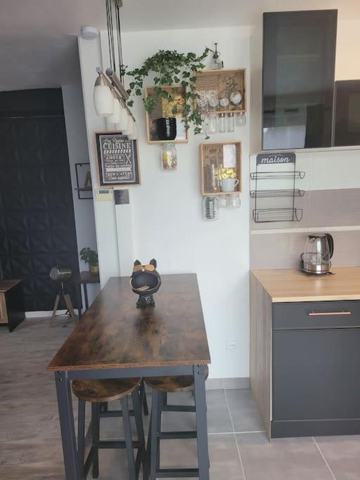 Petite Maison Cosy En Duplex Eguelshardt Екстериор снимка