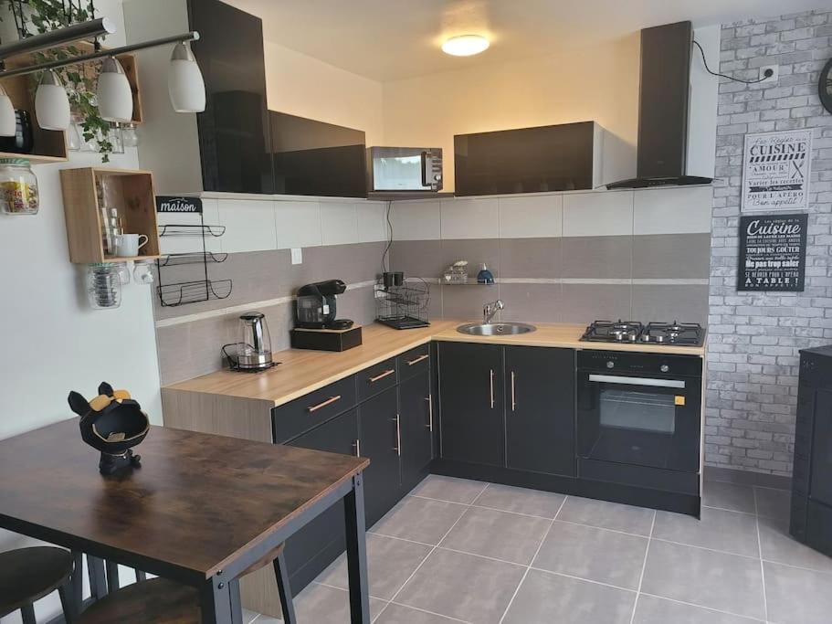 Petite Maison Cosy En Duplex Eguelshardt Екстериор снимка